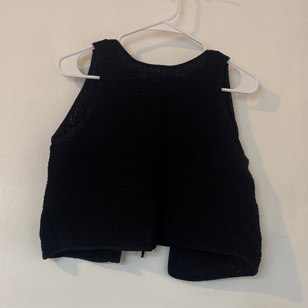 Zara Black Textured Sleeveless Top